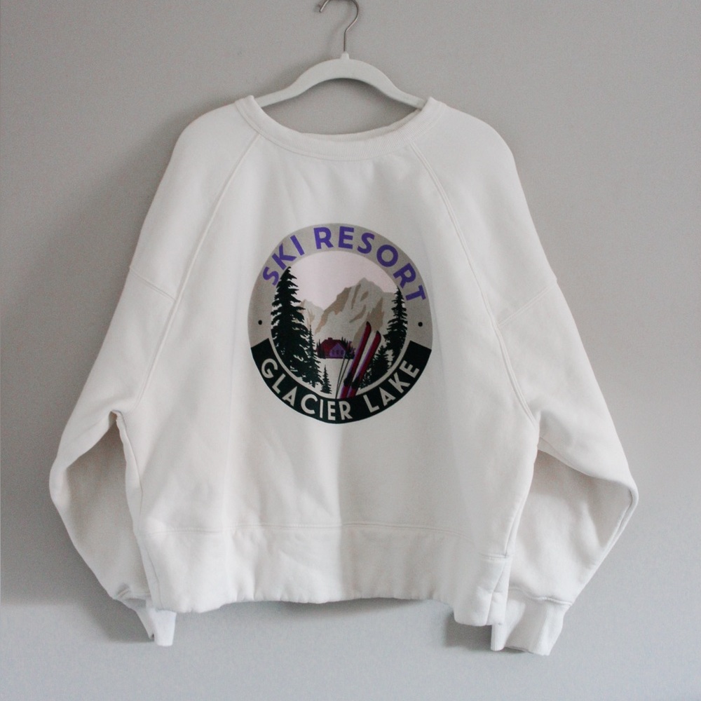 Lou & Grey White Ski Resort Graphic Sweater